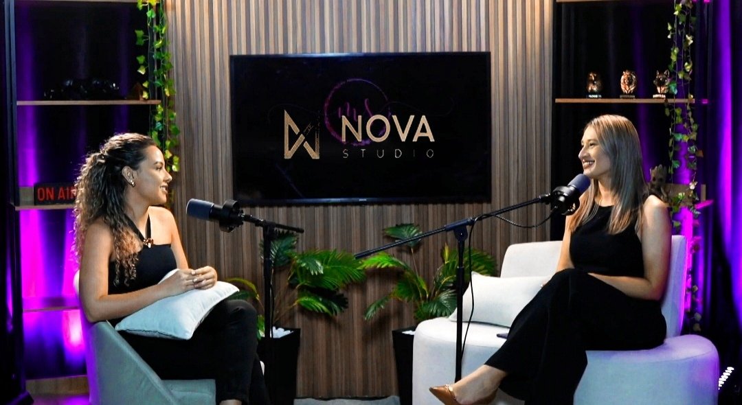 Entrevista no estúdio com convidadas